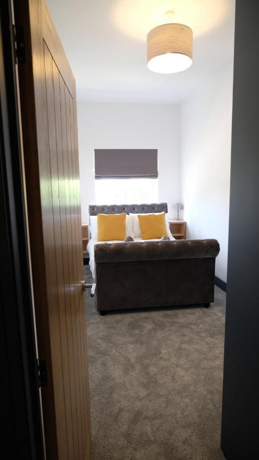 Intimate Entire Flat 9-Min Walk To Boscombe Beach Борнмут Экстерьер фото